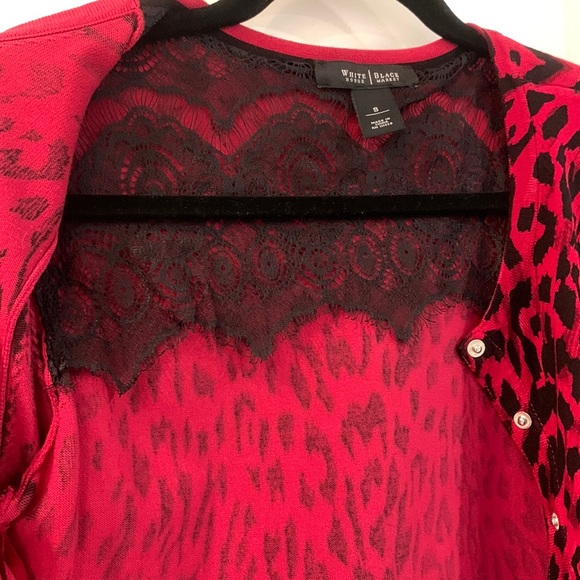 WHBM vintage Red leopard cardigan Sz Sm with3/4 Sleeves & Shiny black snaps❤️🖤 - Picture 13 of 16